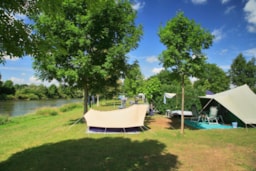 Huttopia La Plage Blanche dans le Jura Huttopia La Plage Blanche dans le Jura