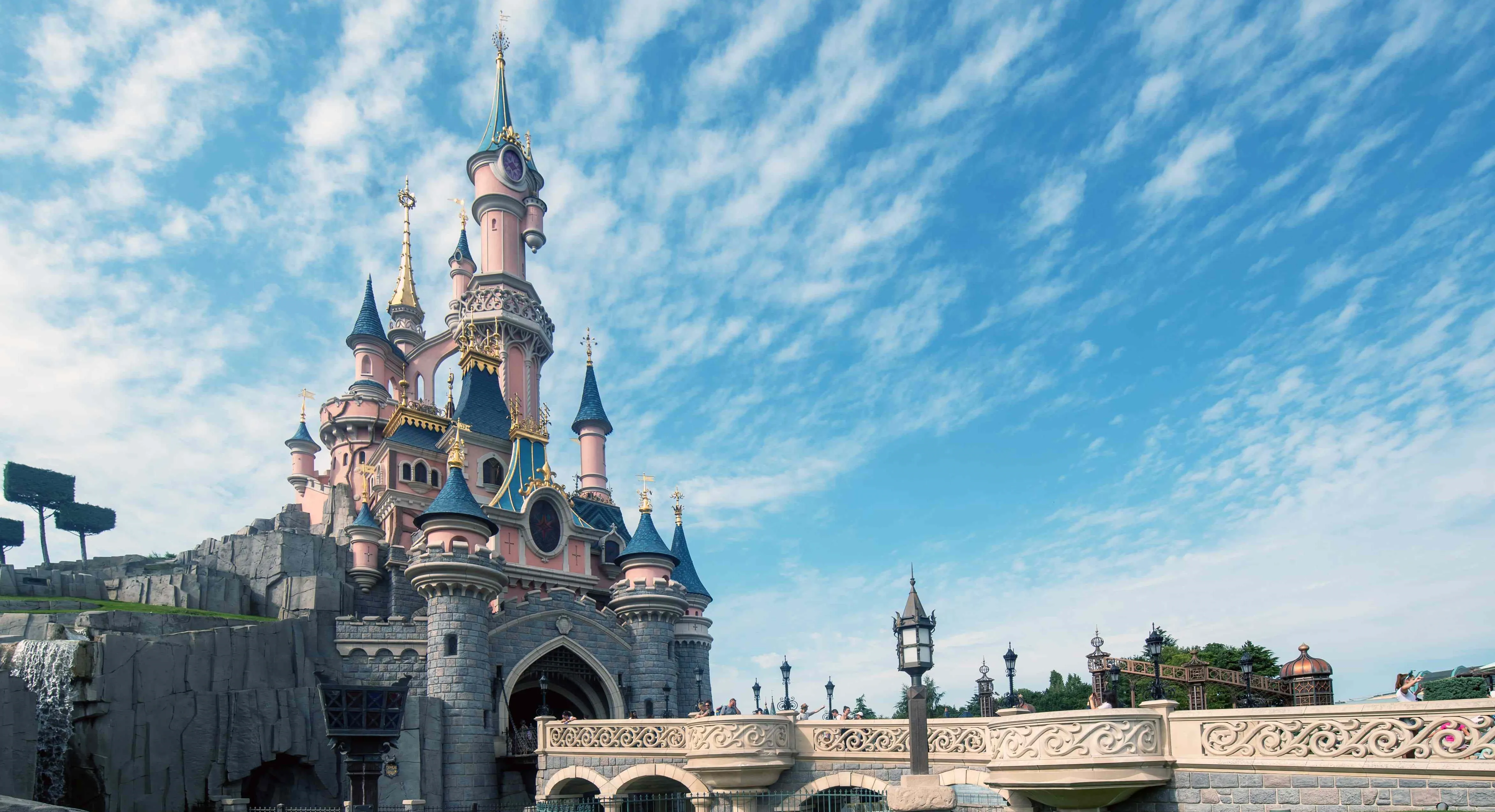 Disneyland - Camping Direct Disneyland - Camping Direct