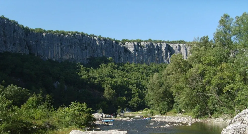 Explorez les Gorges de l'Ardèche à pied - CampingDirect - Image n°8