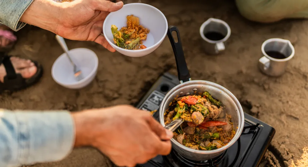 5 idées de plats simples à préparer au camping - CampingDirect - Image n°2