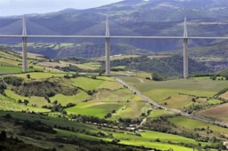 Viaduc de Millau Viaduc de Millau