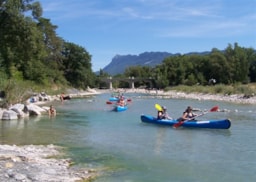 Activités de pleine nature : canoë dans la Drôme