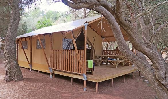 Tienda Safari ** (2 Habitaciones Sin Baño)