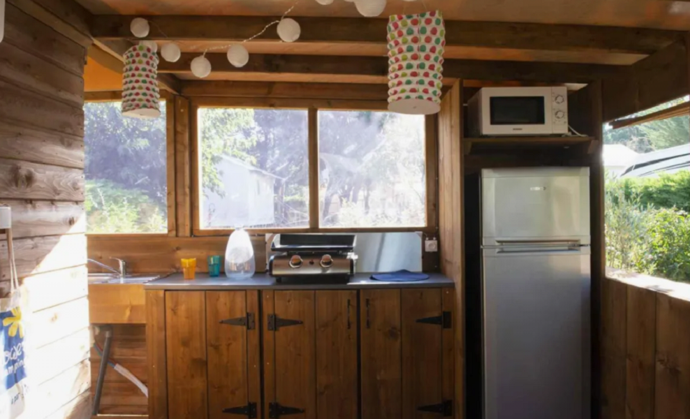 Piazzole - Pacchetto Premium Freecamp Guinguette: Cabina Privata Con Bagno E Cucina Privati - Flower Camping Val de Vie