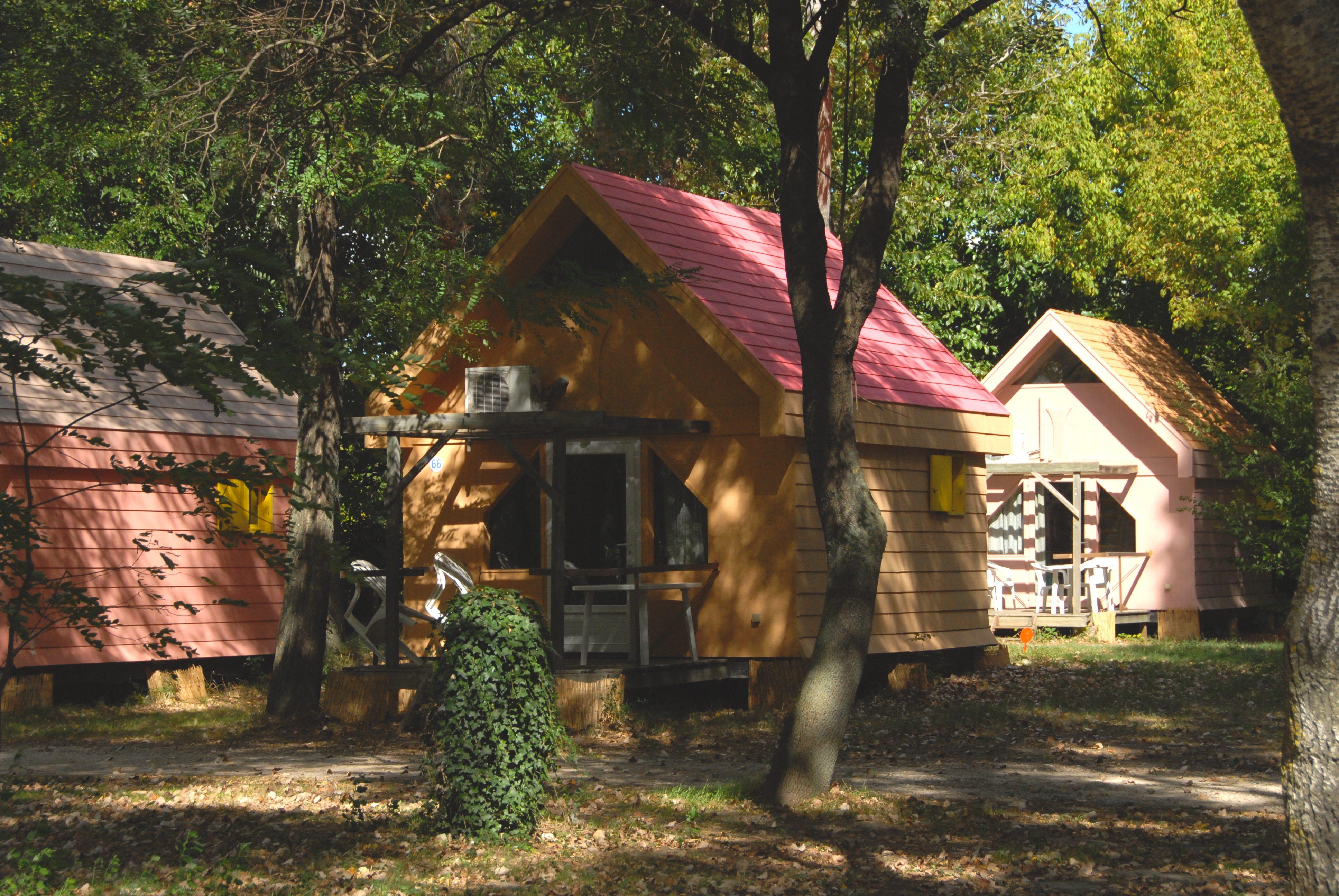 Mietunterkunft - Chalet Standard 2 Zimmer 30M² - Camping Bellerive