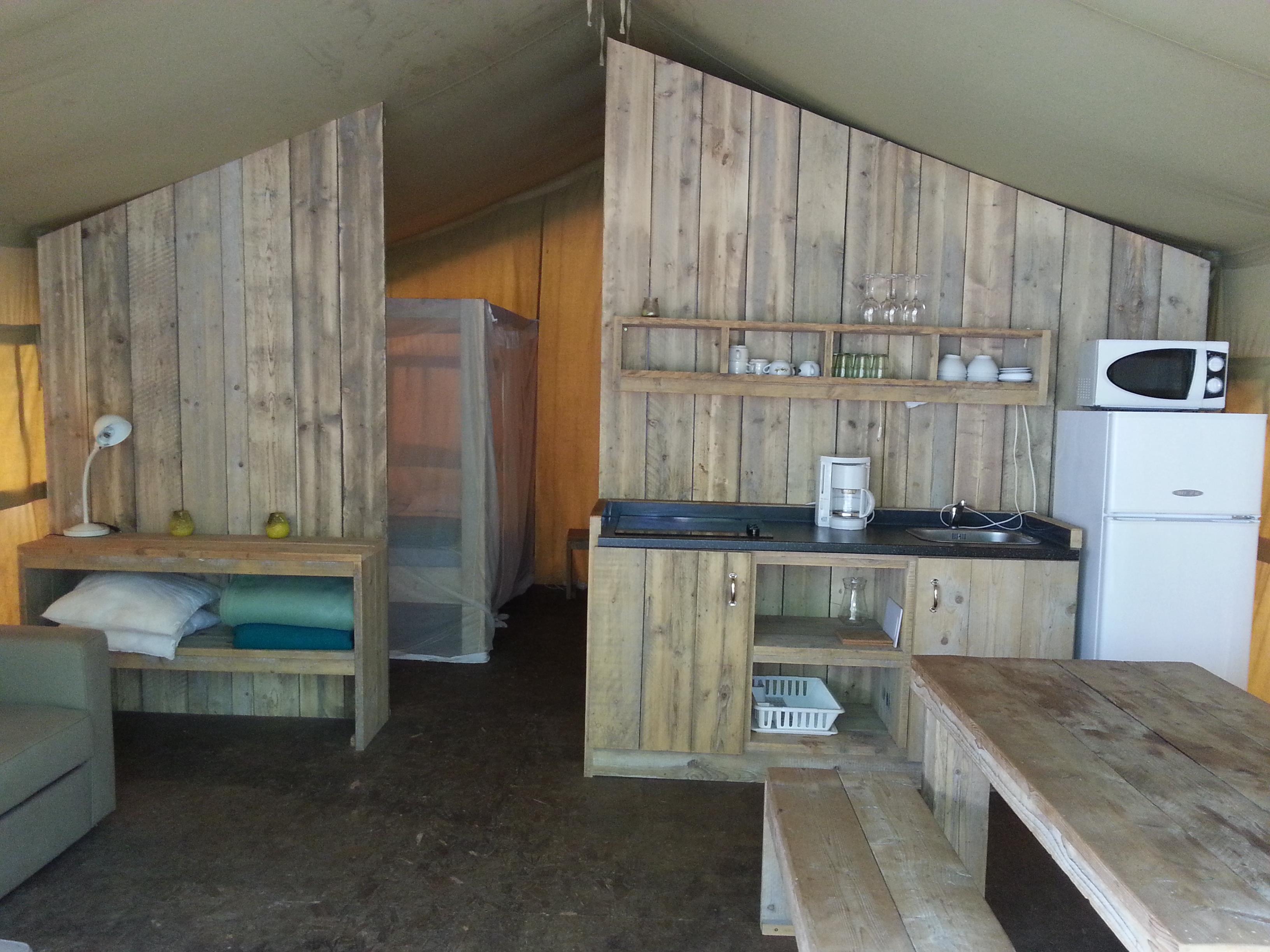 Mietunterkunft - Logde Safari 2 Zimmer 35M² - Camping Bellerive