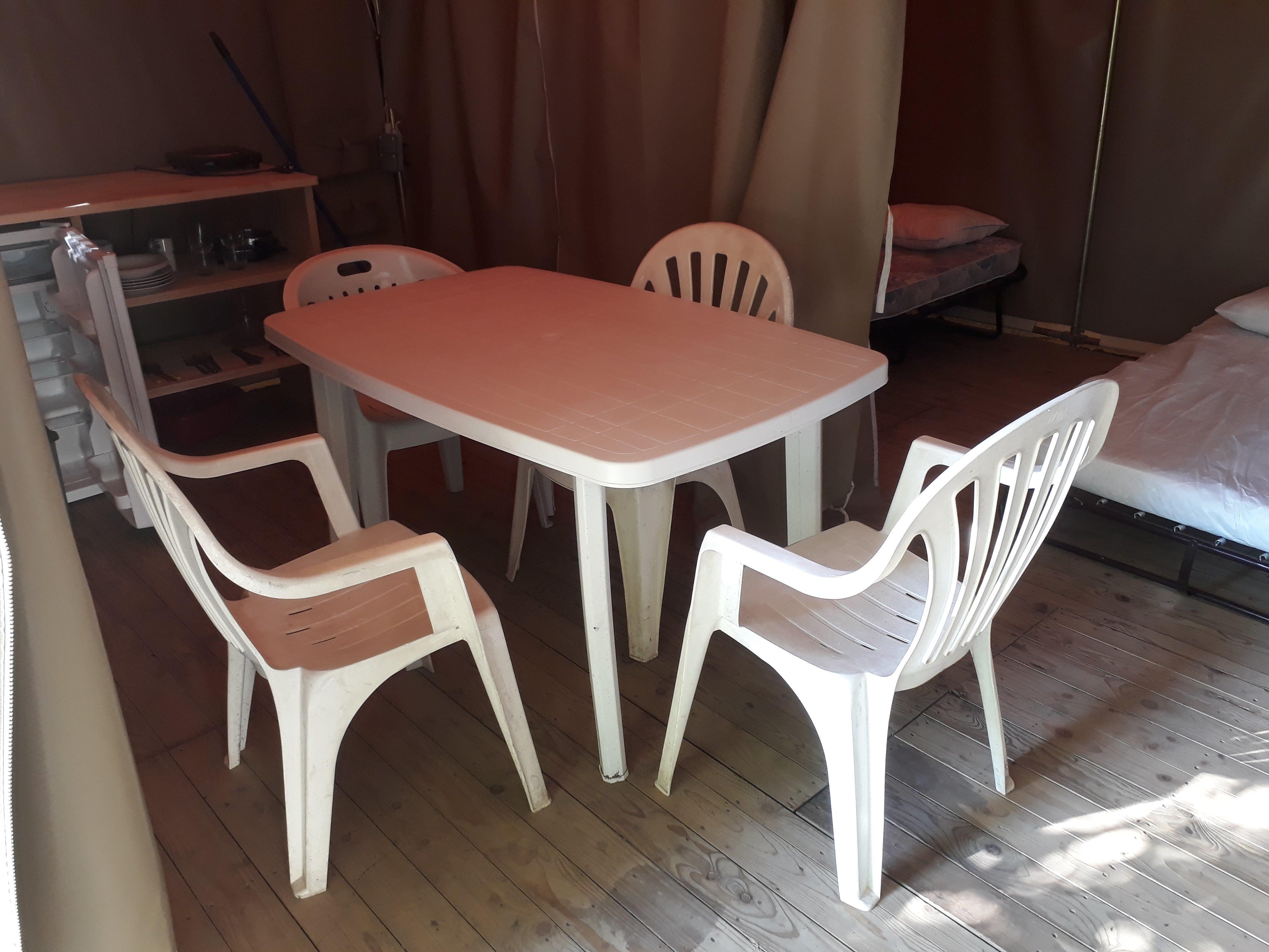 Mietunterkunft - Les Muguets Bungalow - Camping Bellerive