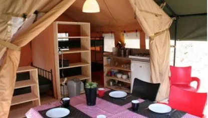 Safari Tent (4 People) + Perched Tent (2 People) Safari Tent (4 People) + Perched Tent (2 People)