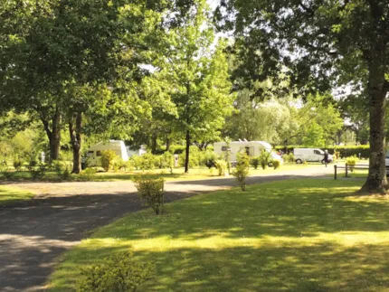 Camping La Rabine - Camping2Be