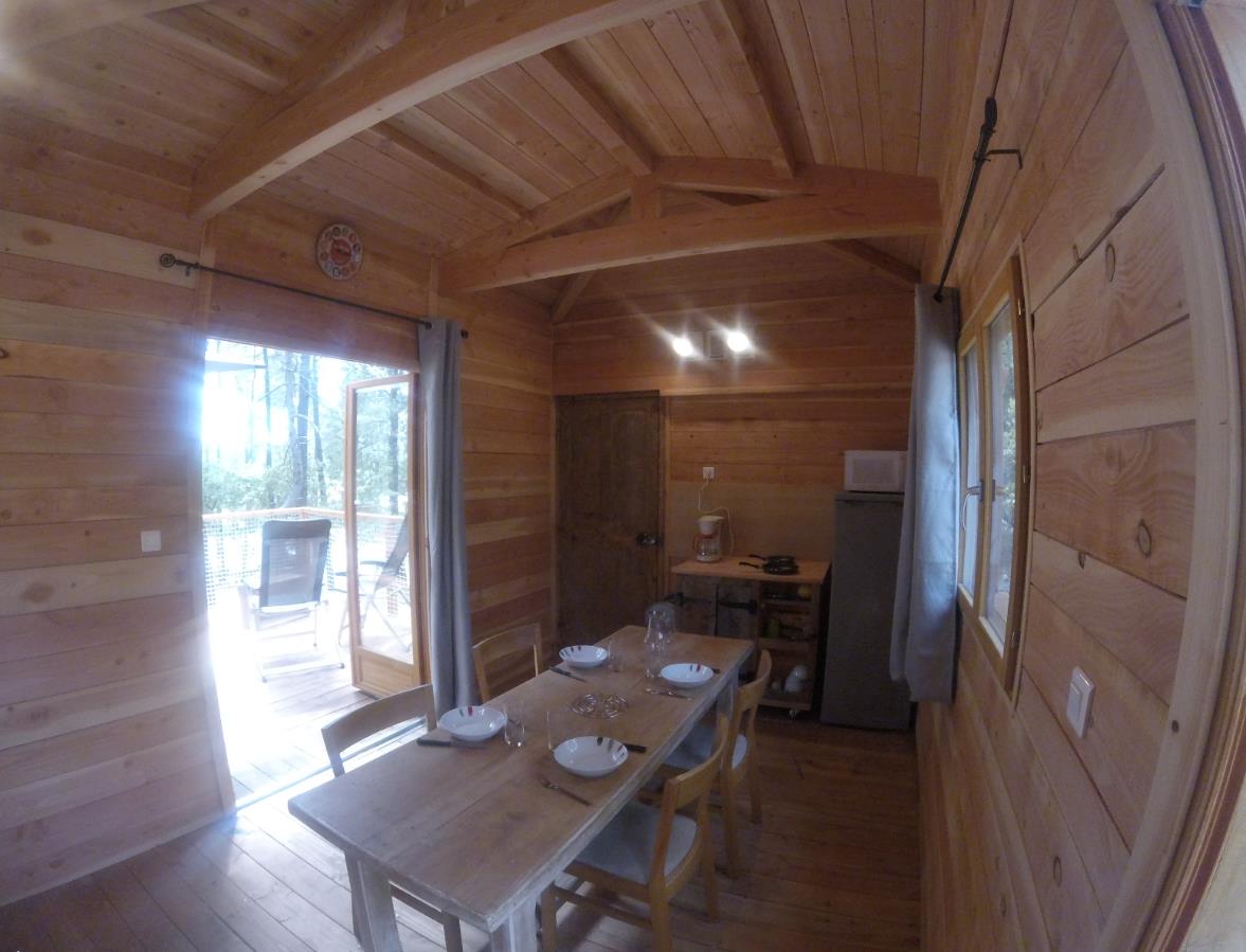 Location - Cabane Perchée Robinson -2 Chambres (2 Adultes Maximum + 2 Enfants) - Camping La Simioune en Provence