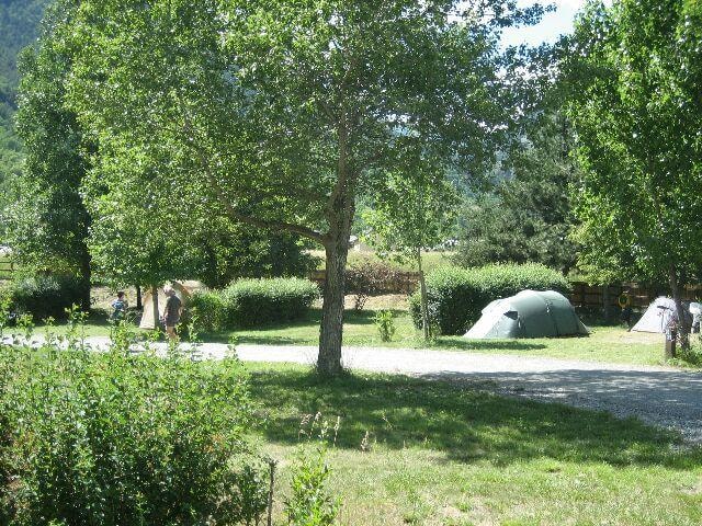 Emplacement Camping Nu De 90 À 100M² Emplacement Camping Nu De 90 À 100M²