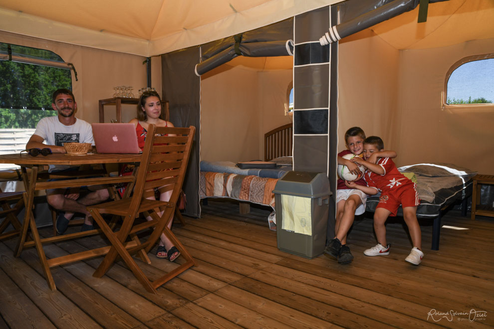 Location - Tente Lodge 2 Chambres 20M² - Sans Sanitaires - Sites et Paysages de La Motte