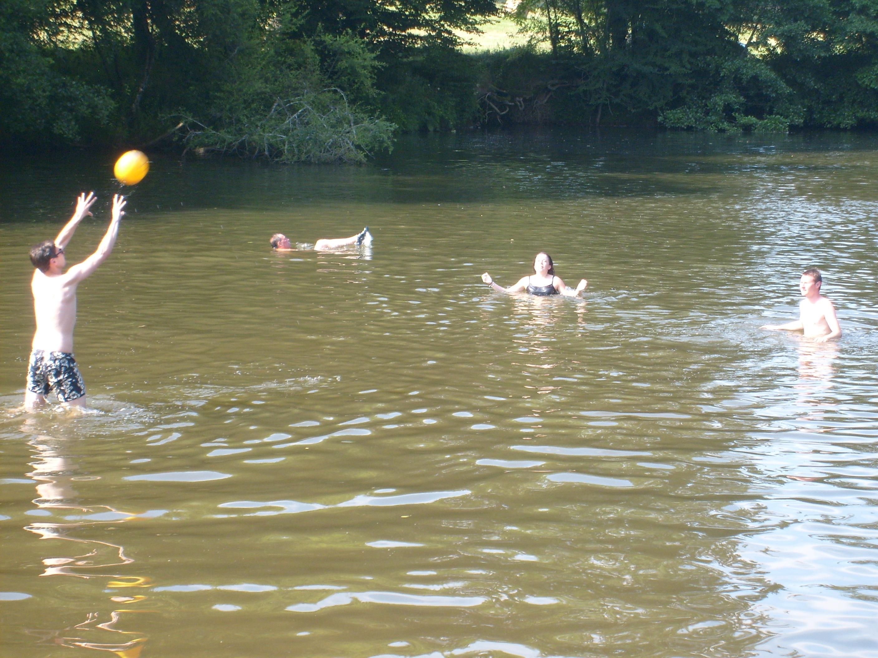 Bathing Camping Le Clupeau - Cherveix Cubas Bathing Camping Le Clupeau - Cherveix Cubas