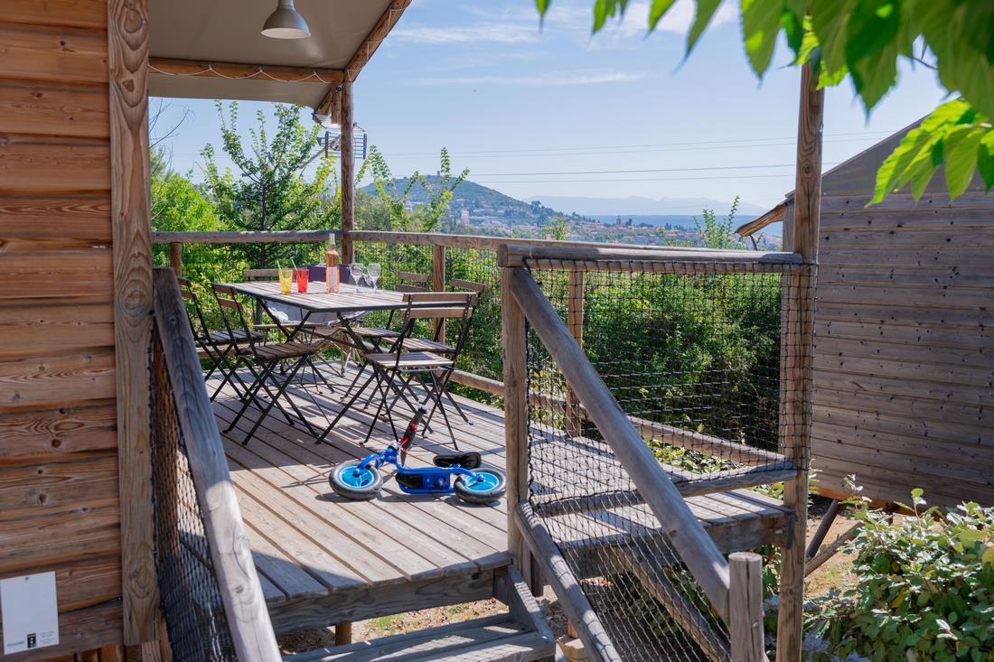 Location - Flower Lodge Sur Pilotis Confort 34M² 2 Chambres + Terrasse Couverte 10M² + Tv - Flower Camping Provence Vallée