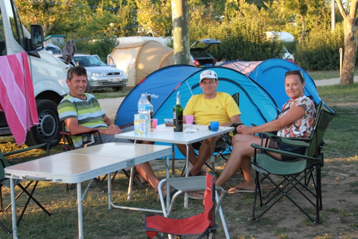 Piazzola (Tenda, Roulotte , Camper / 1 Auto)