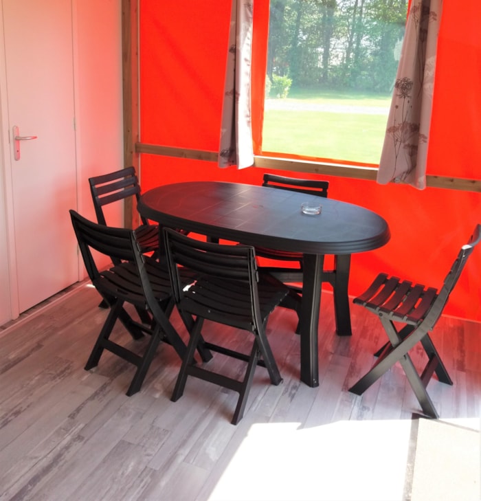 Tithome 2 Chambres Avec Wc Sans Sdd + Terrasse