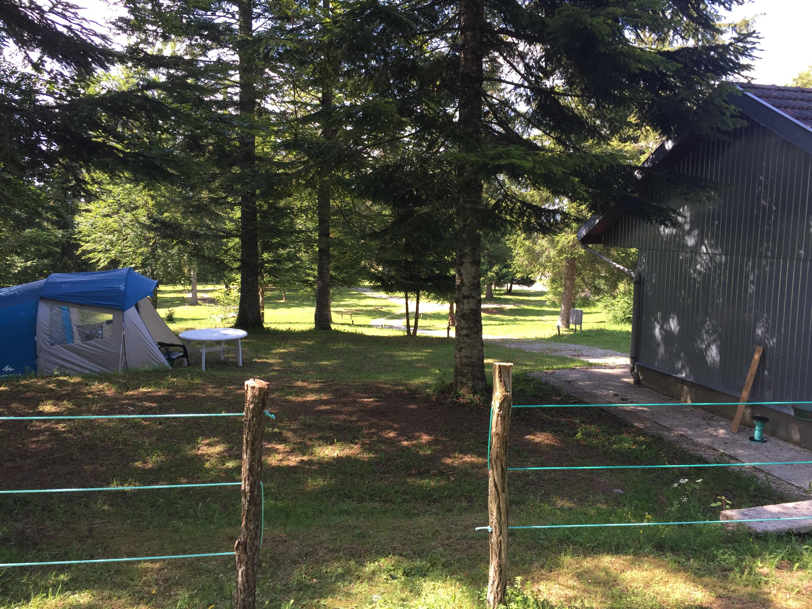 Pitch - Pitch Tent, Caravan Or Motorhome - Domaine du Bugnon