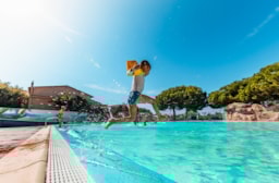 Bathing Camping La Maïre - Kheops Vacances - Serignan Bathing Camping La Maïre - Kheops Vacances - Serignan