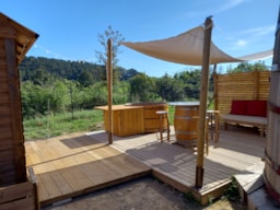 Location - Foudreaterre 1 Chambre (Petit Déjeuner, Lit/Ménage Fait, Panier Apéro) + Spa - Flower Camping Olivigne