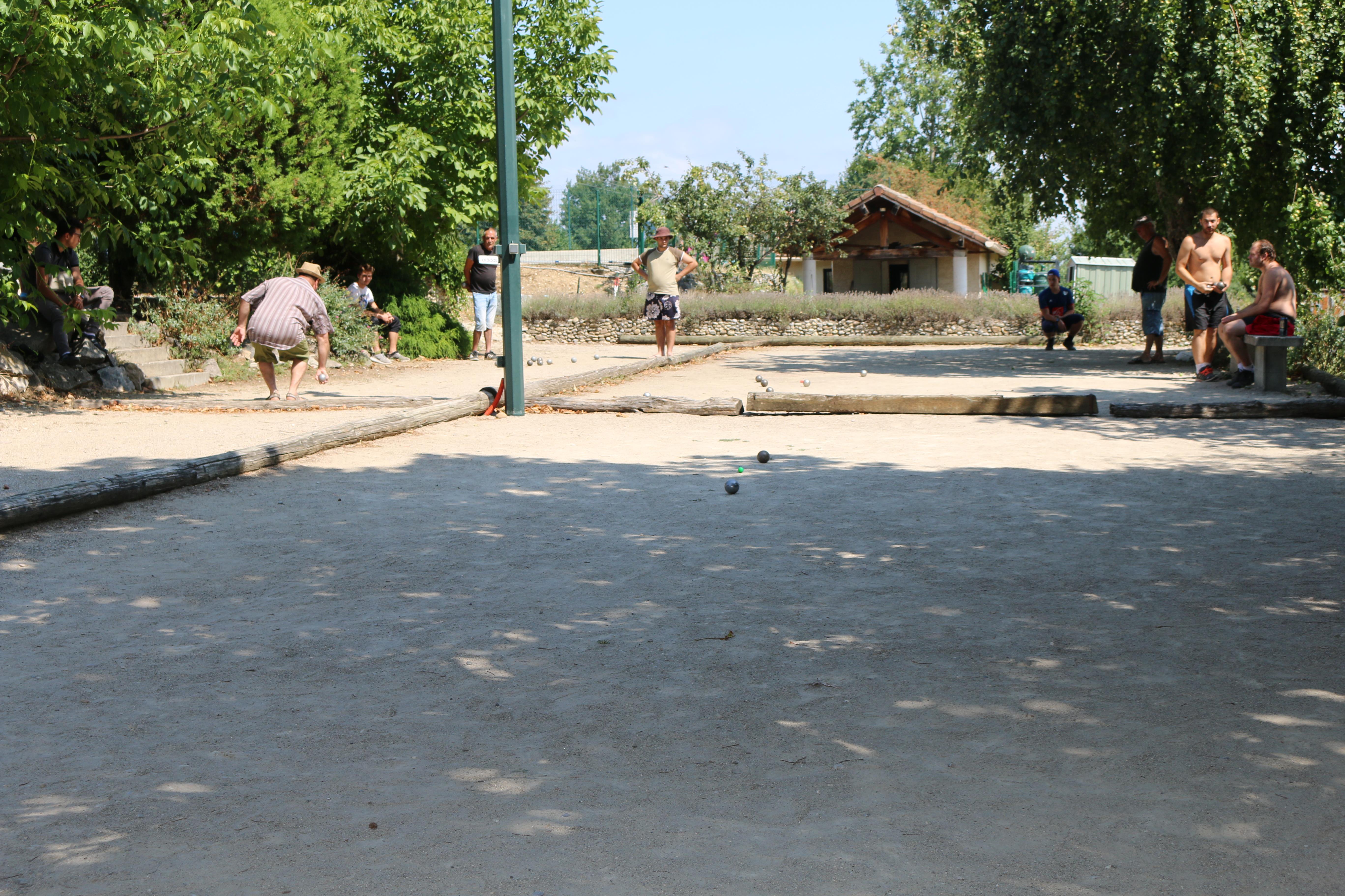 Sport Camping La Bissera - Pommier De Beaurepaire Sport Camping La Bissera - Pommier De Beaurepaire