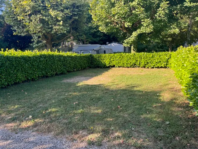 Emplacement - Emplacement Confort Ou Côté Rivière - - Camping Côté Vercors