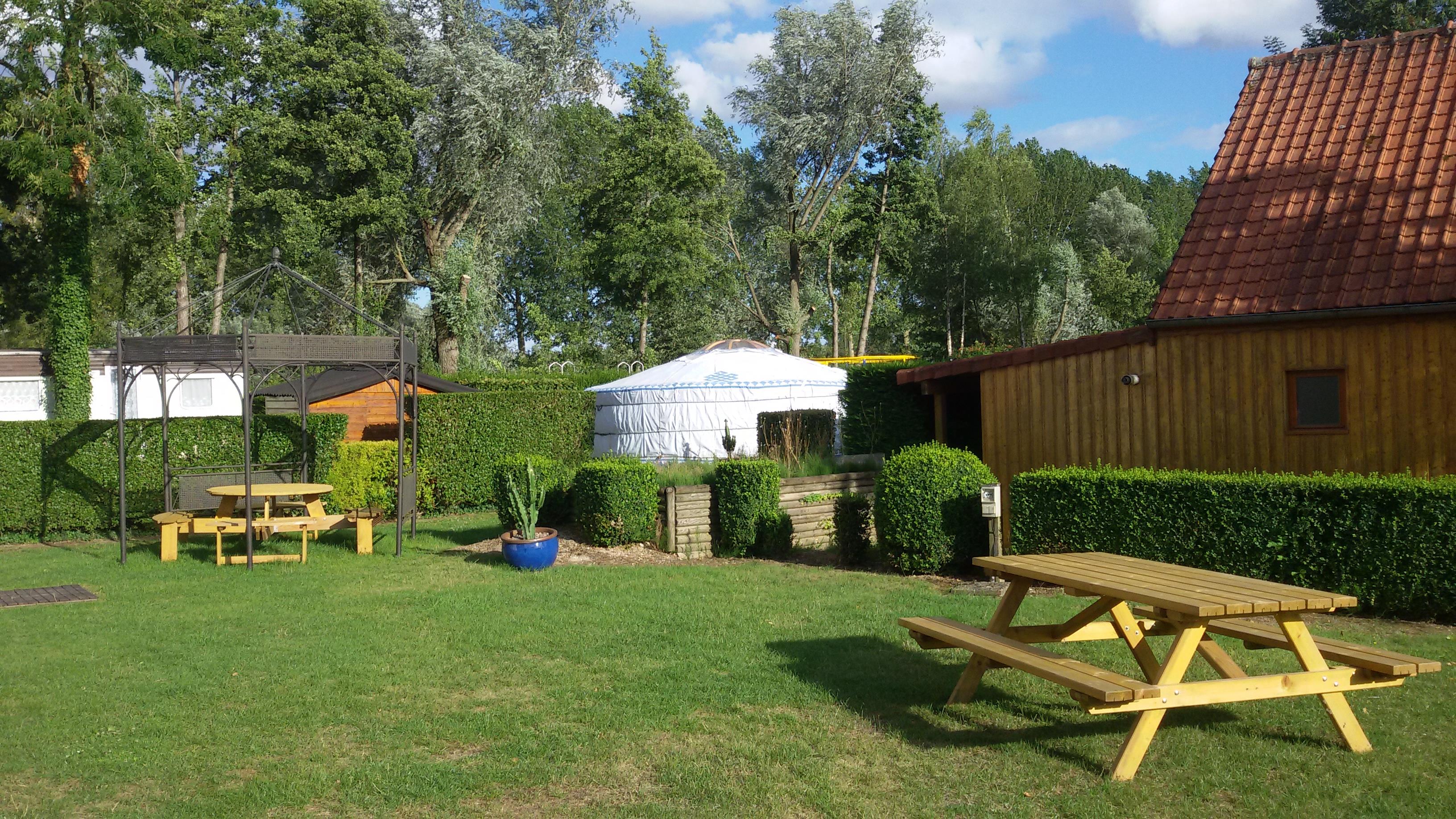 Location - Yourte - Camping Les Puits Tournants