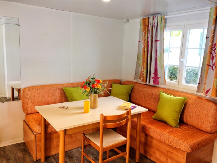 Cottage Alcea