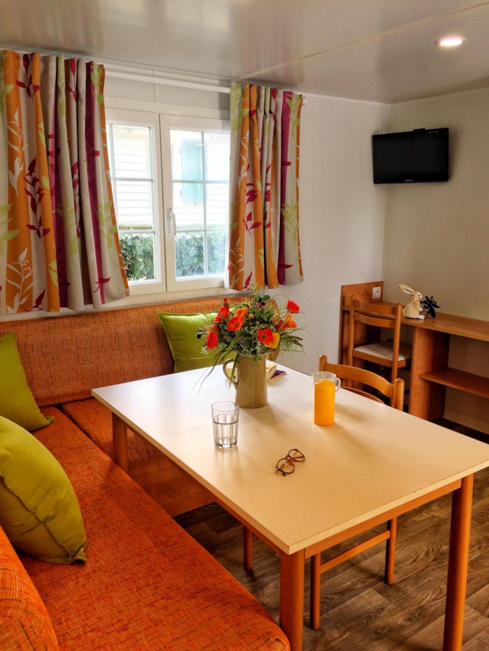Cottage Alcea