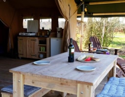 Location - Tente Confort Lodge 2 Ch - 30M2 - Sans Sanitaires Privatifs - - Camping de l'Etang Sites et Paysages
