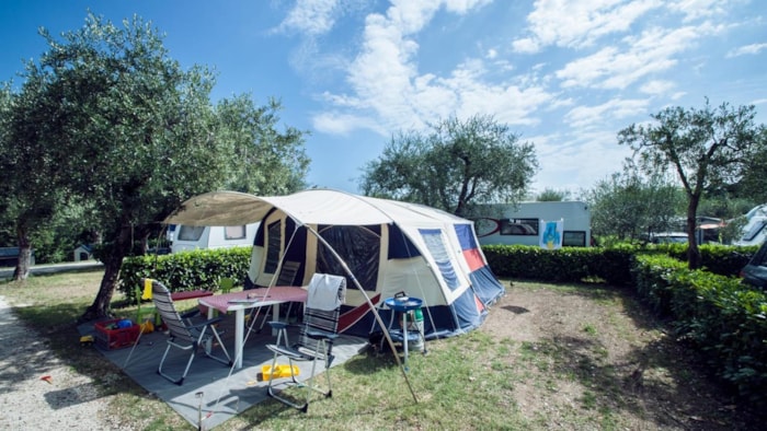 Emplacement Comfort Large - 75M² - 6 Amp