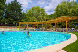 Location - Roulotte 15M² Sans Sanitaires - Camping naturiste Les Lauzons