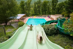 Location - Roulotte 15M² Sans Sanitaires - Camping naturiste Les Lauzons