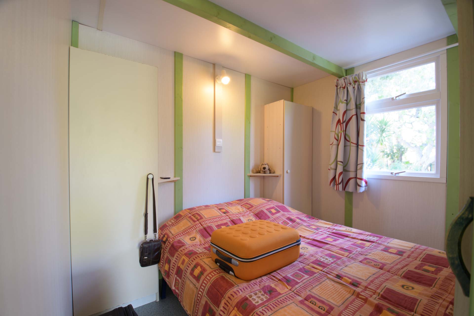 Alojamiento - Chalet Club A 23M² / 2 Habitaciones - Aire Acondicionado / Terraza Cubierta - Camping LA VIEILLE FERME