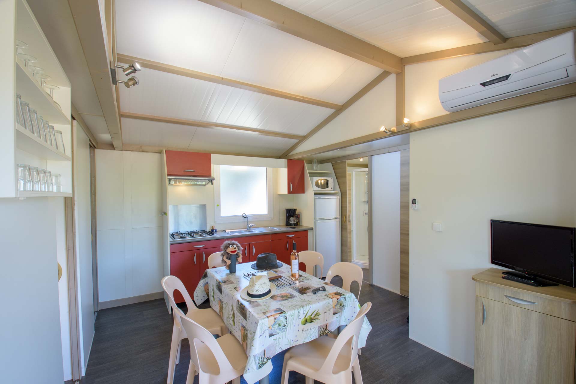 Alojamiento - Chalet Samoa 30M² / 3 Habitaciones - Aire Acondicionado / Terraza Cubierta - Camping LA VIEILLE FERME