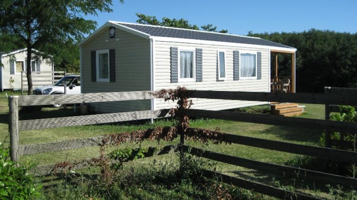Mobil-Home 2 Chambres 24M² Modèle Panama 2012 + Terrasse Couverte 9M² (2 Modèles Sur Le Camping)