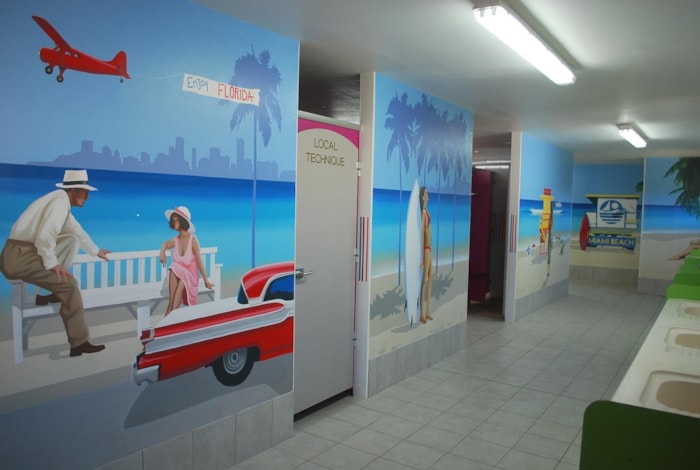 Piazzola Grand Confort Tenda / Caravan + Auto O Camper + Elettricità 10A + Acqua + Scarico