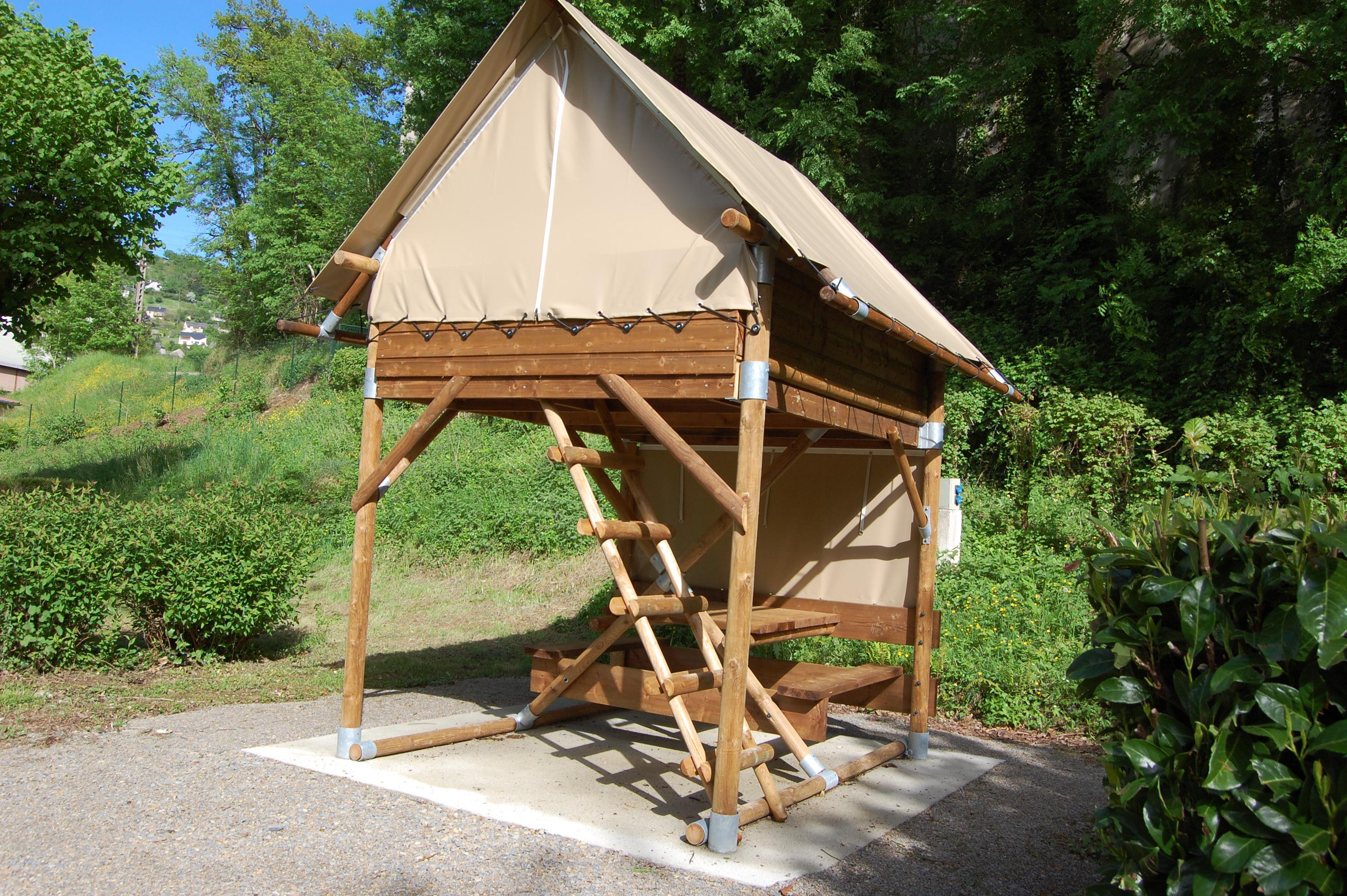 Location - Tente Bivouac Avec Éléctricité 10A - Sans Sanitaires - Camping Qualité le Val de Saures