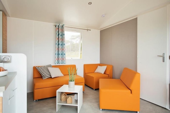 Cottage Suite Privilège With 3 Bedrooms And 2 Bathrooms (38,4M²). Kitchen With Dishwasher.