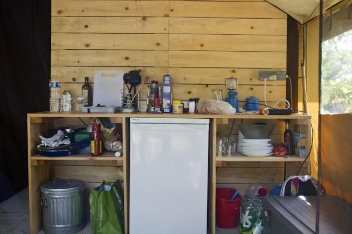 Tenda Lodge Con Sanitari