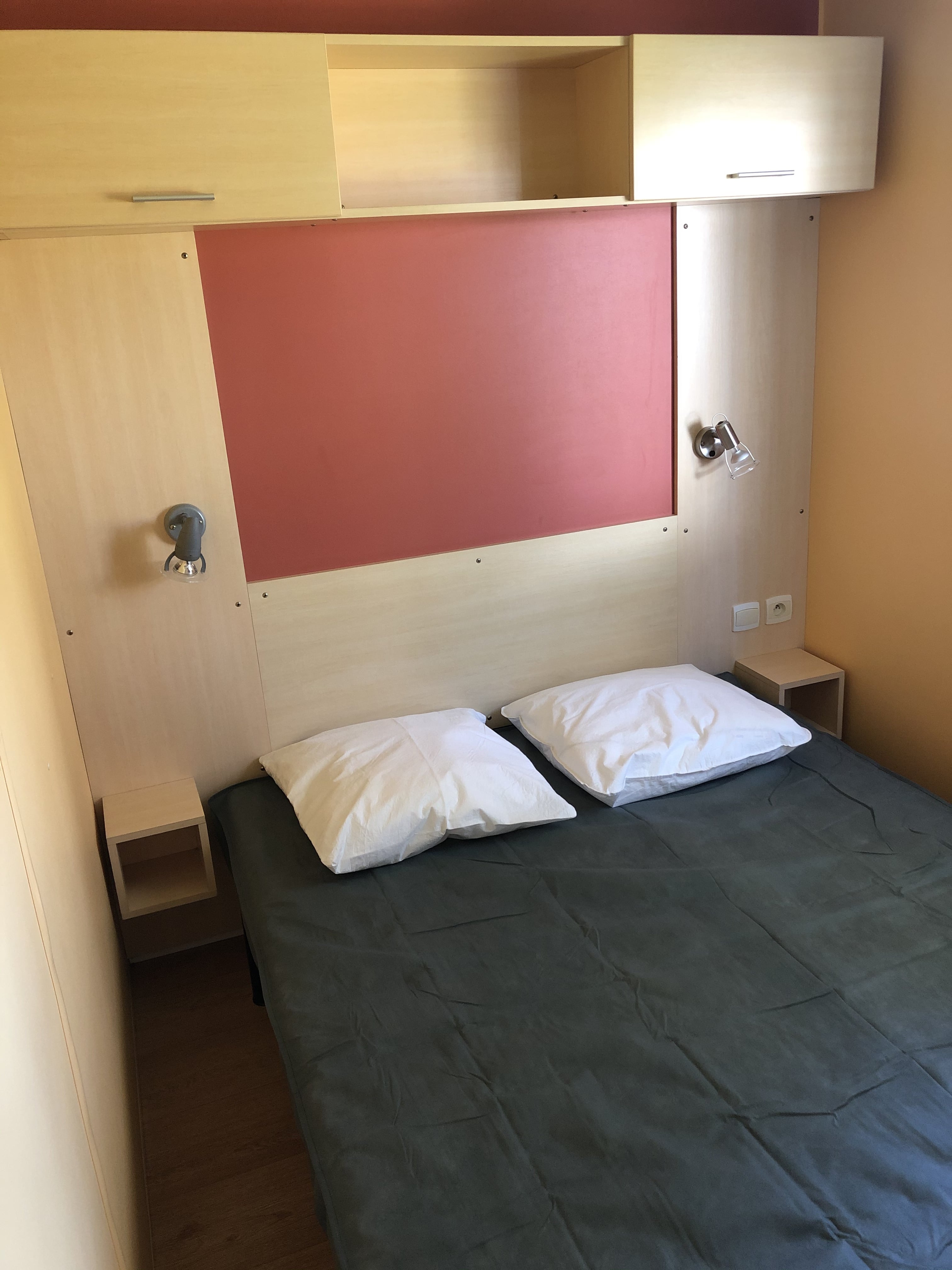 Accommodation - Venus 2 Bedrooms - Camping de l'Hermitage
