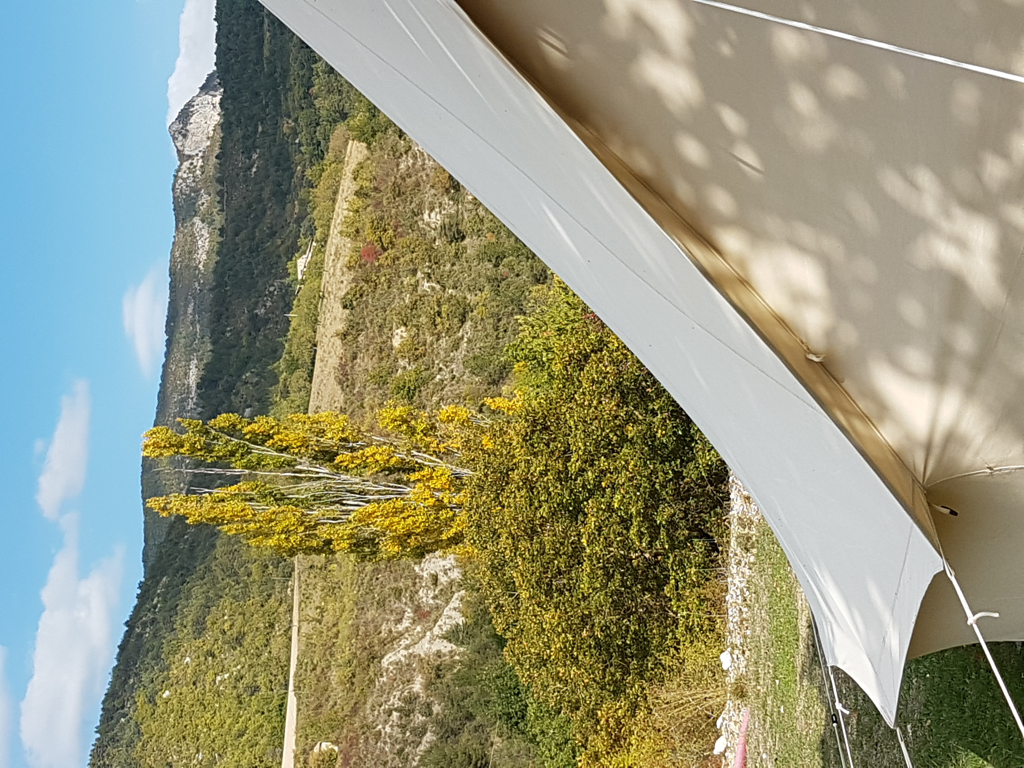 Location - Lodge Bell'&Toile - Voyagez Léger : Lit Fait Et Serviettes Fournies - Camping La Ferme de Clareau