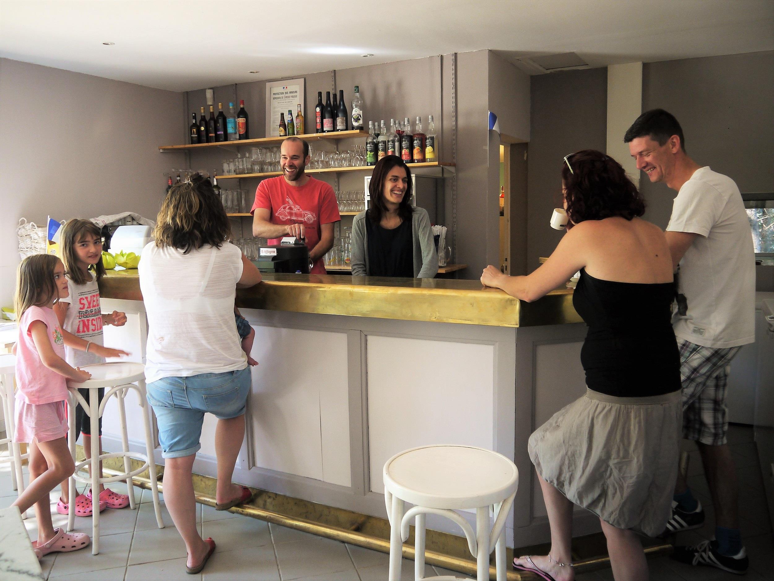Services Flower Camping Les Rives De L'aygues - Tulette Services Flower Camping Les Rives De L'aygues - Tulette