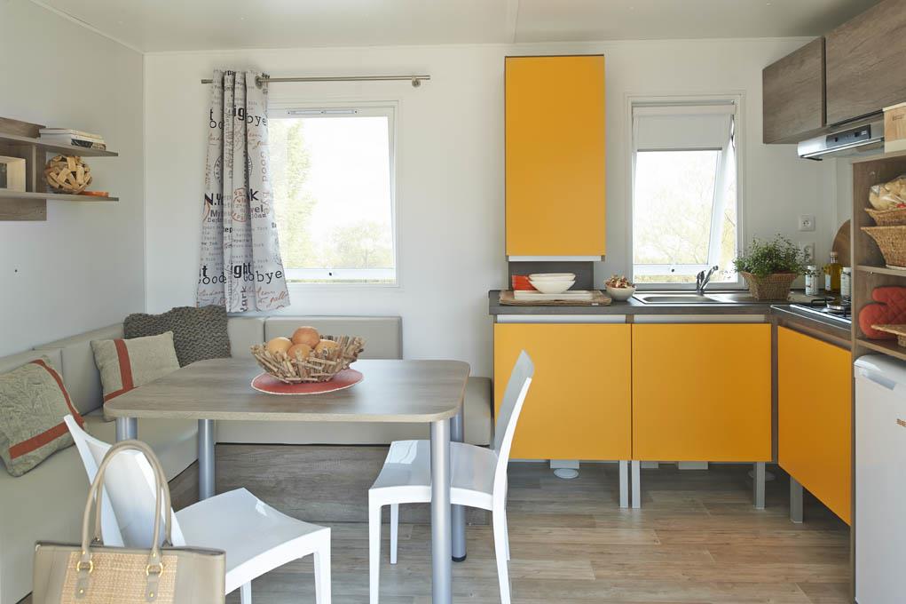 Accommodation - Mobil Home Declick 28M² - 2 Bedrooms, 2 Bathrooms - Camping Le Panoramic
