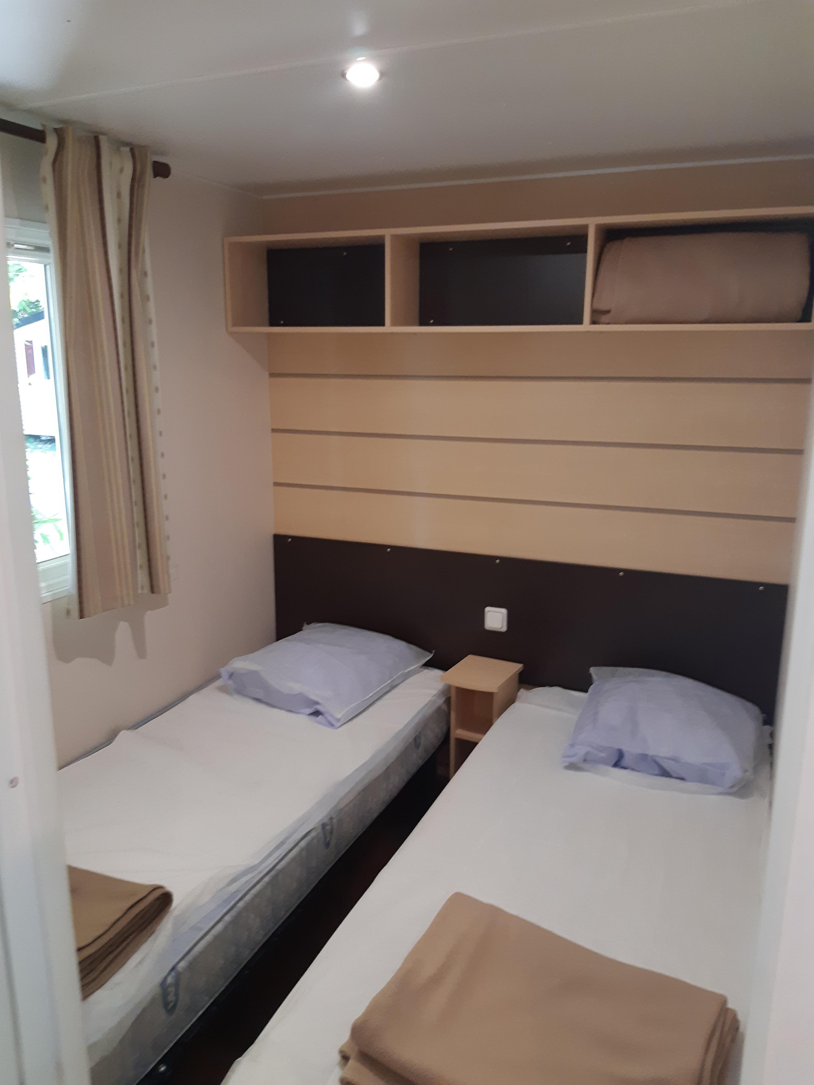 Accommodation - Mobile Home Semnoz 32M² - 3 Bedrooms - Camping Le Panoramic