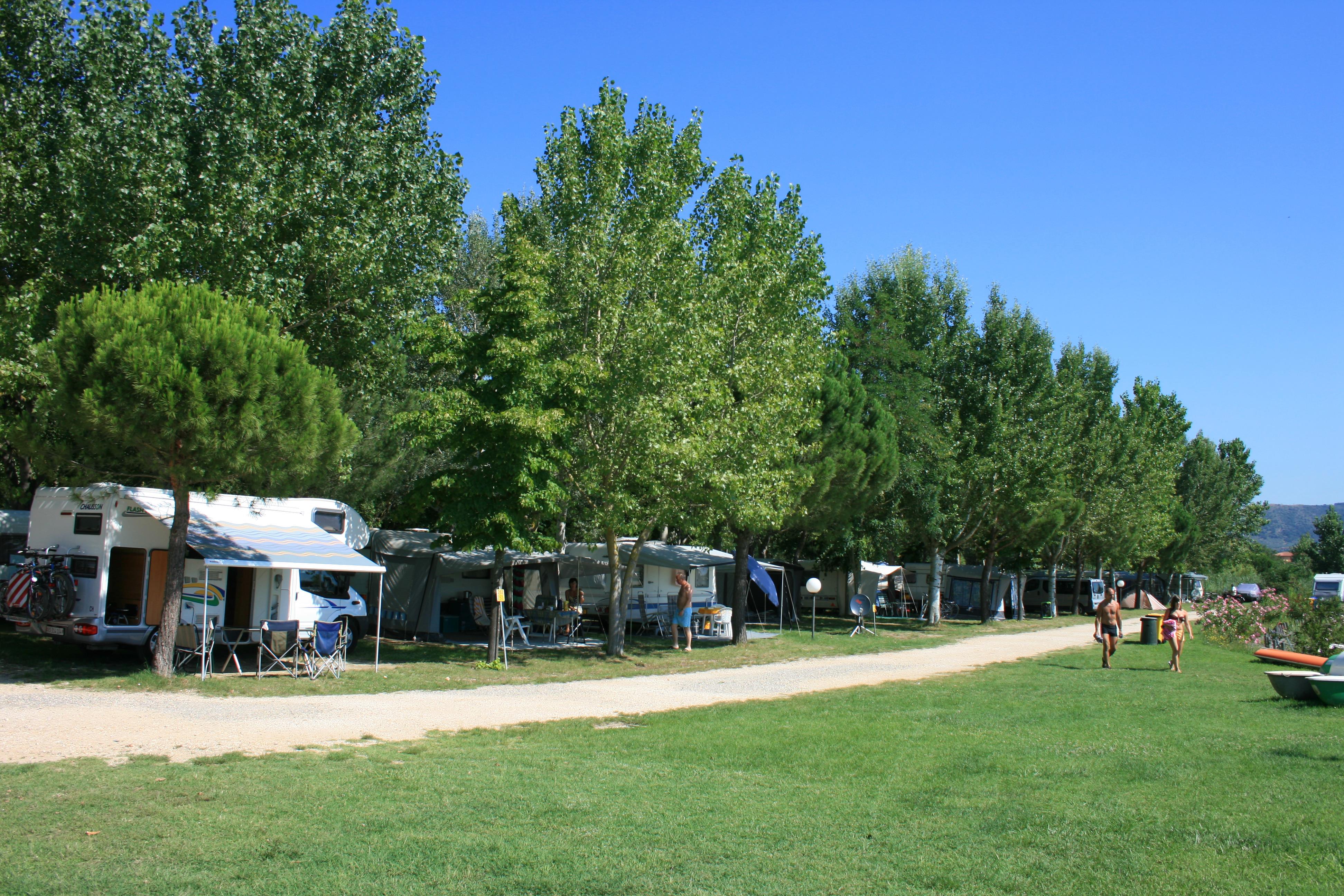Emplacement Gold Caravane 65/125 M² Emplacement Gold Caravane 65/125 M²