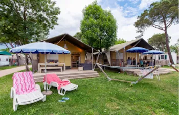 Mietunterkunft - Safari Lodge Villatent Zelte - Camping Village Punta Navaccia Mietunterkunft - Safari Lodge Villatent Zelte - Camping Village Punta Navaccia