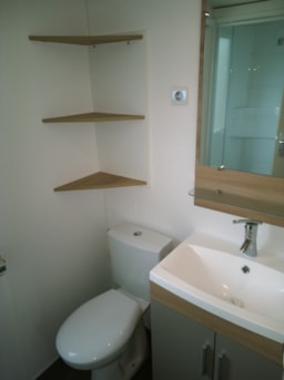 Location - Résidence Eden 40M2 (2 Salle De Bains) +Clim + Lave Linge Et Lave Vaisselle+Terrasse Couverte - Camping LA GARENNE