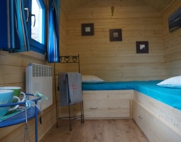 Location - Roulotte La Céramique 1 Chambre - Camping Val de l'Eyre