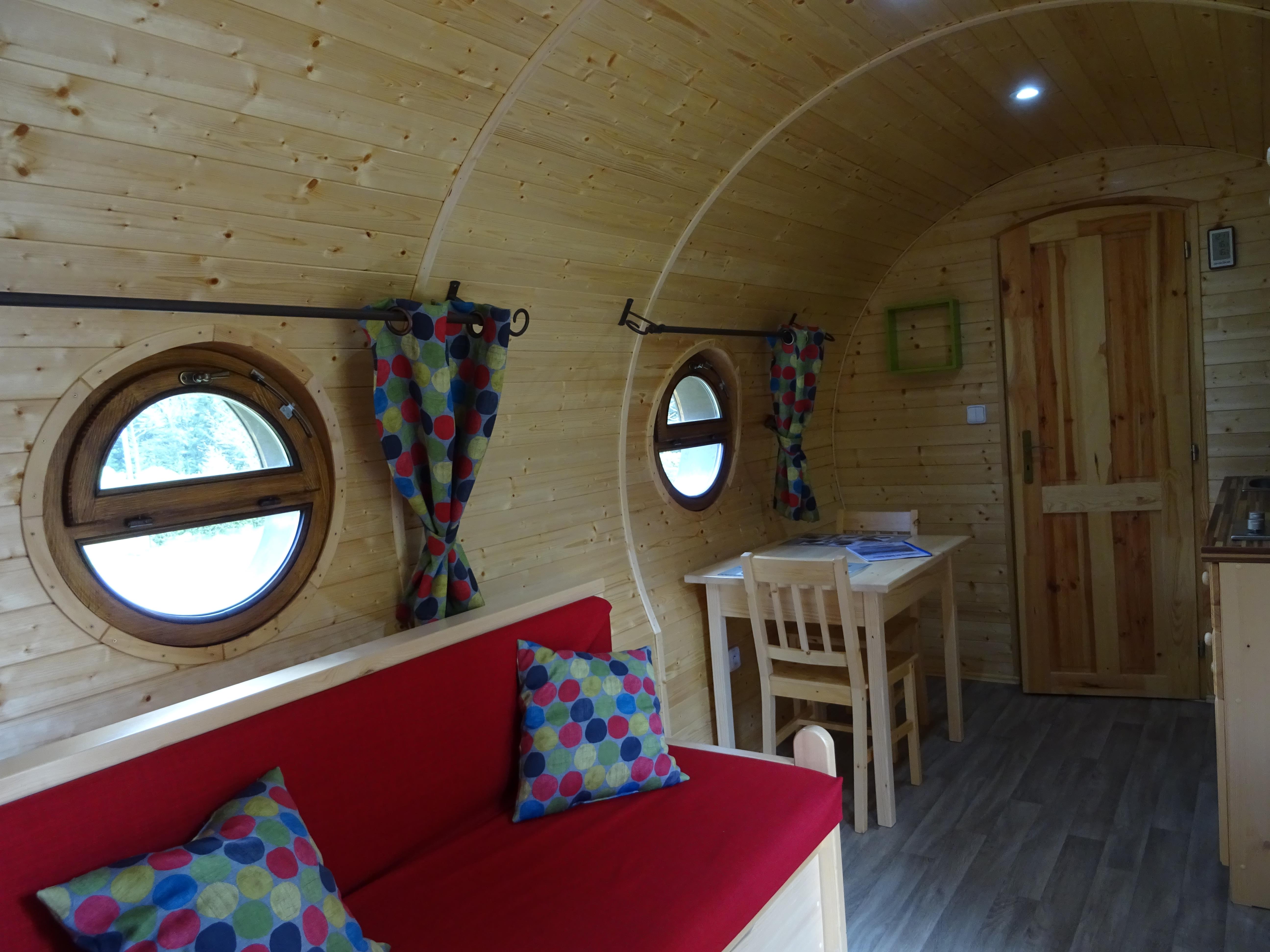 Location - Roulotte Viticole 18 M² - Camping de Belle Hutte