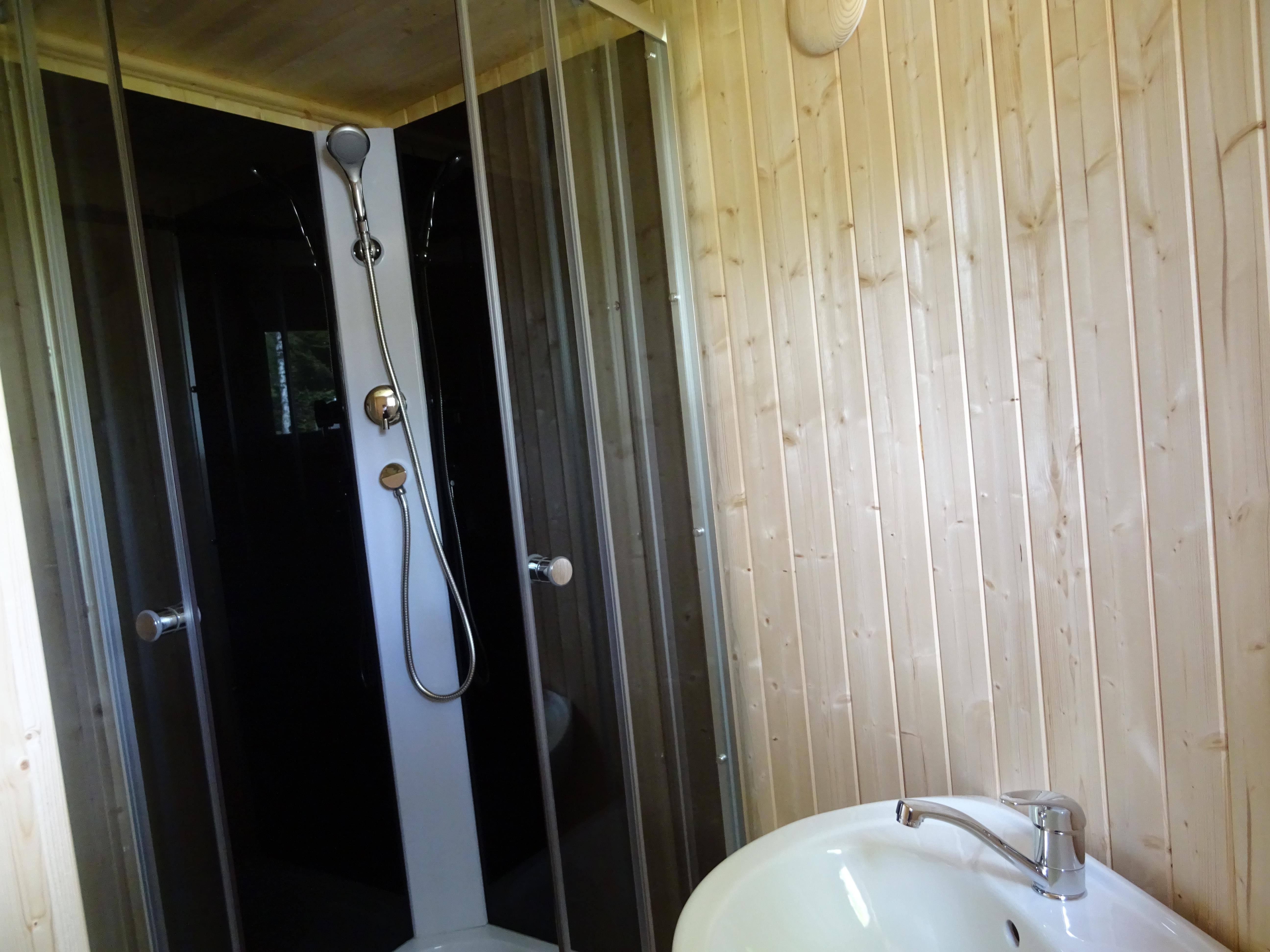 Location - Cuveau Insolite 14 M² - Camping de Belle Hutte